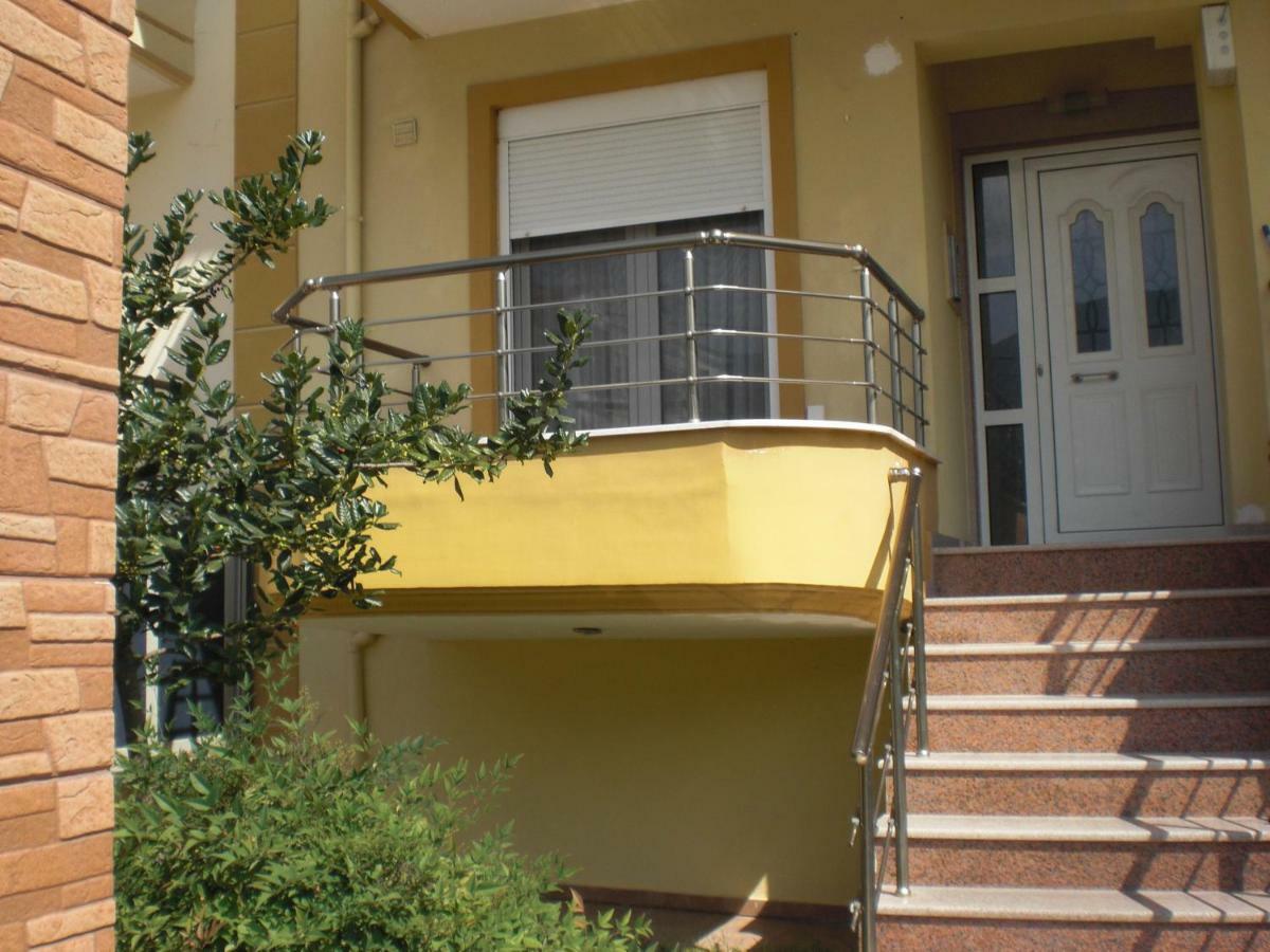 リトコロンΔιαμερισμα Στο Λιτοχωρο Με Εκπληκτικη Θεαアパートメント エクステリア 写真